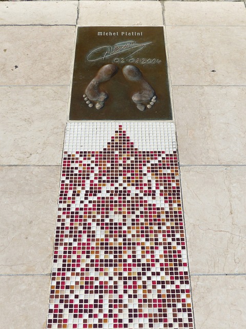 择有其独特 择有其独特