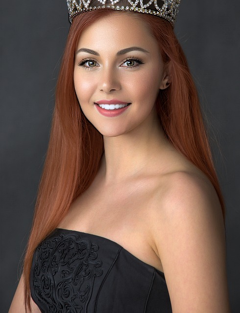 球队展示其 球队展示其